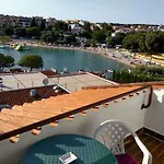 Apartment Suran Pula