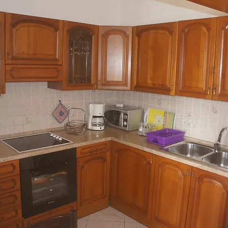 Apartment Suran Pula