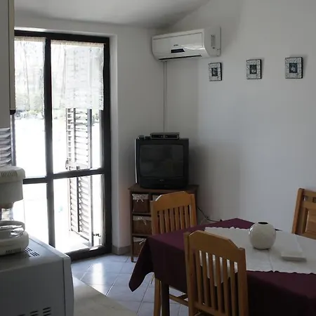 Apartment Suran Pula